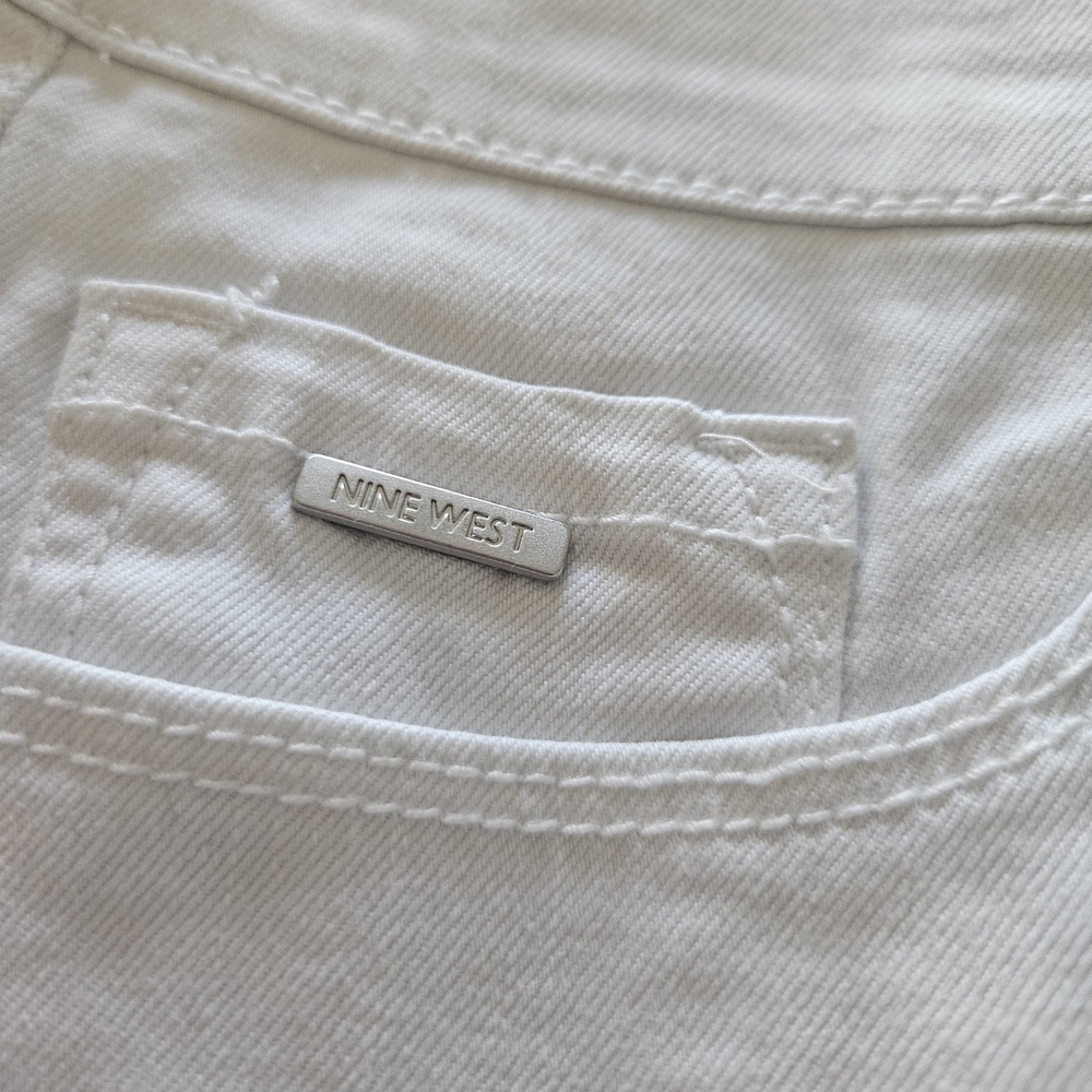 Nine West White Gramercy Shorts - Picture 5 of 7